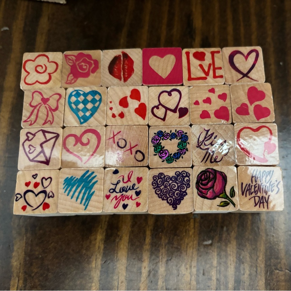 Valentine's Day Themed Wooden Stamps (24)